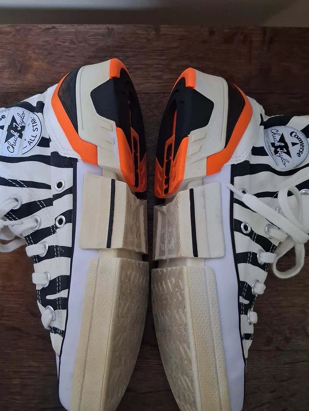 Converse Women's High-Top Sunblocked  Zebra Print/ Orange Shoes; Size 7.5 - Picture 5 of 10